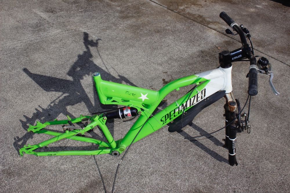 Bicicleta / Quadro / Volante / Suspensão - SPECIALIZER - Btt - Verde