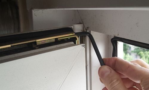 Ремонт замка, дверей - , заміна, регуліровка. Р-н. Раковка. Досвід.