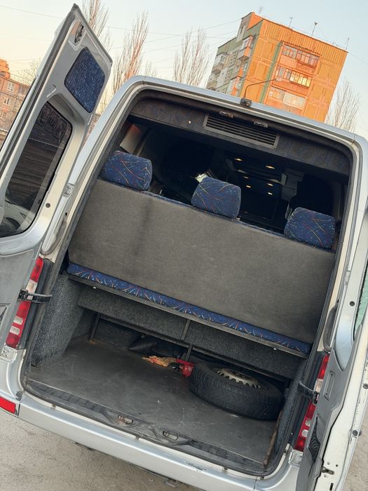 Продам Мерседес Спринтер 516 2.7 мотор