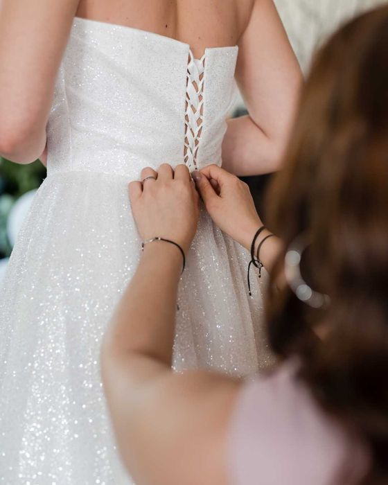 Suknia ślubna błyszcząca ivory - mocny połysk