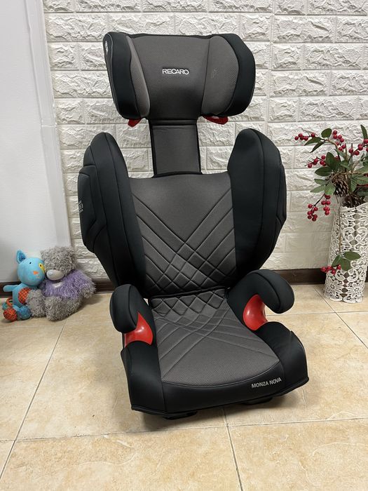 Автокрісло Recaro Monza Nova 2 Seatfix група 2/3 (15-36кг) рекаро