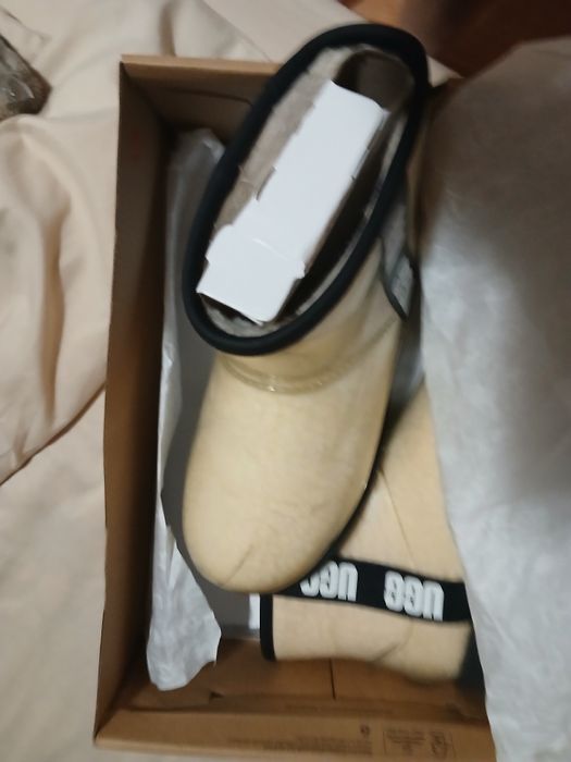 Продам  дитячі сапожки UGG,оригінар,36р
