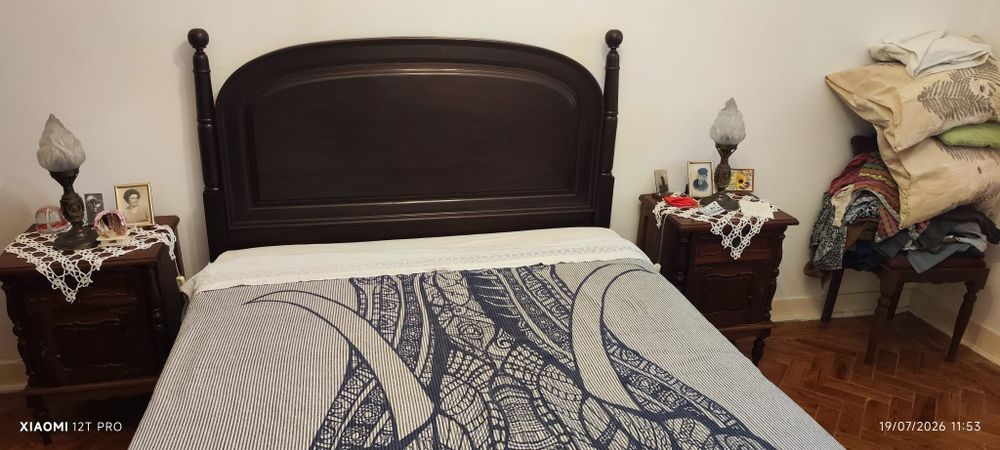 Cama casal madeira maciça