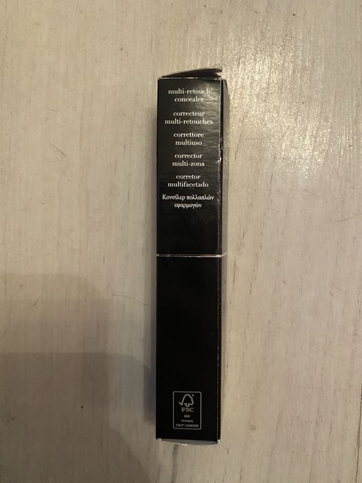 Giorgio Armani multi-retouch concealer