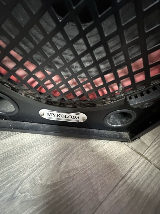 Продам музыкальные колонки с флешкой и AUX