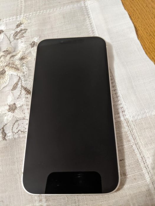 Sprzedam iPhone 13