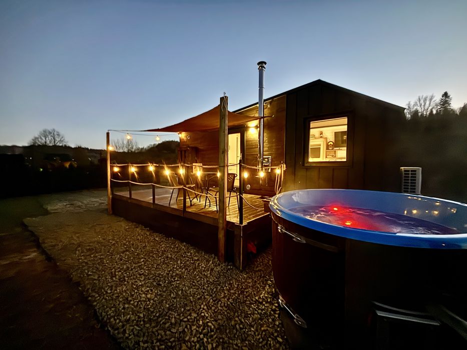 Bieszczady domek z oknem na gwiazdy, własne jacuzzi, sauna, kominek