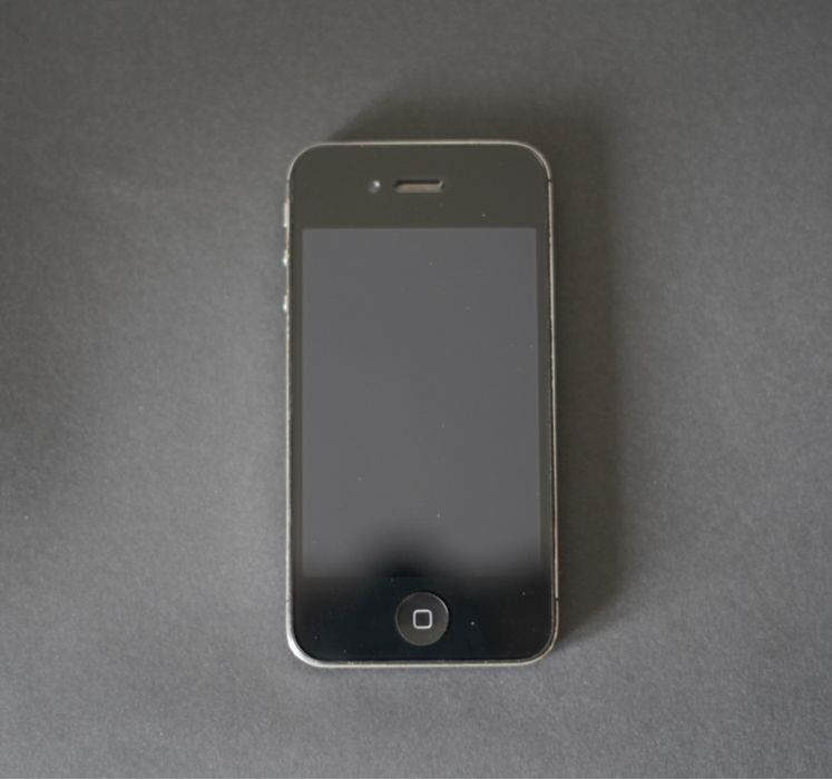 Apple iPhone 4s 8GB