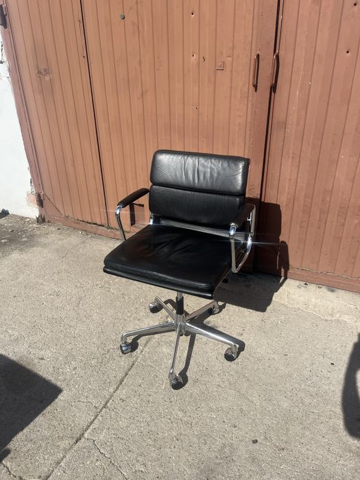 Fotel biurowy Vitra ea  217