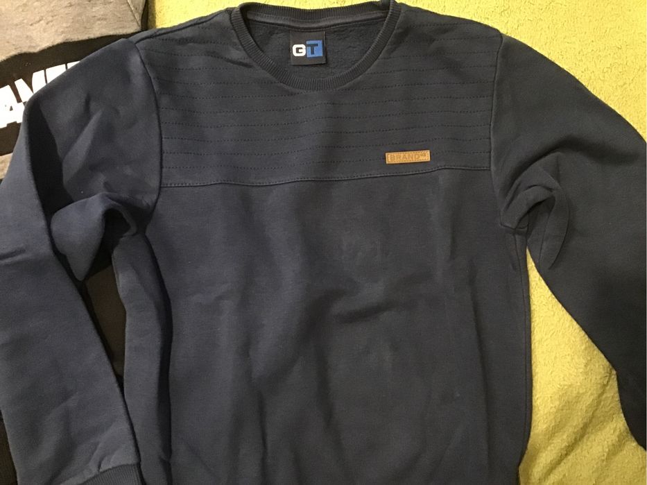 Bluzy rozm. 134-140, chłopięce