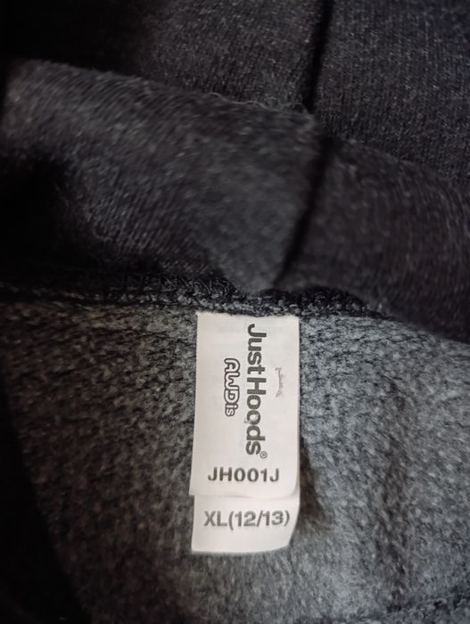 Худі підліток...