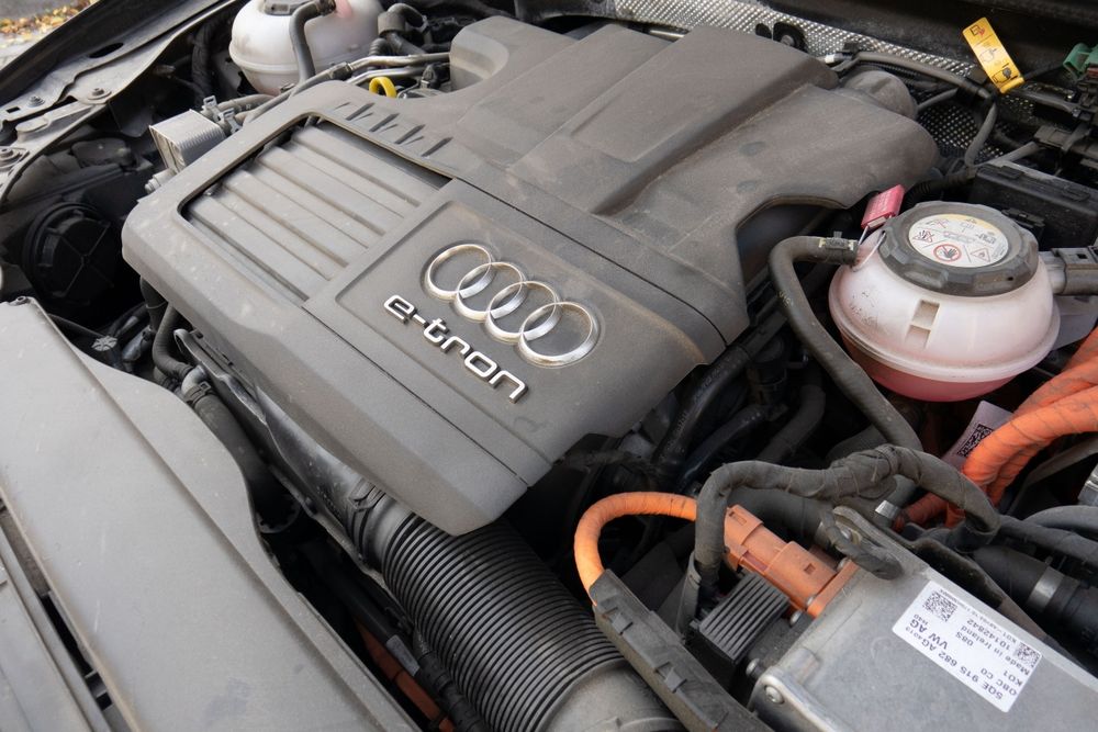 Audi A3 E-tron Sportback Hybrid Ауді А3 Етрон Електро