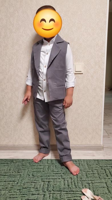 Продам костюм для школы