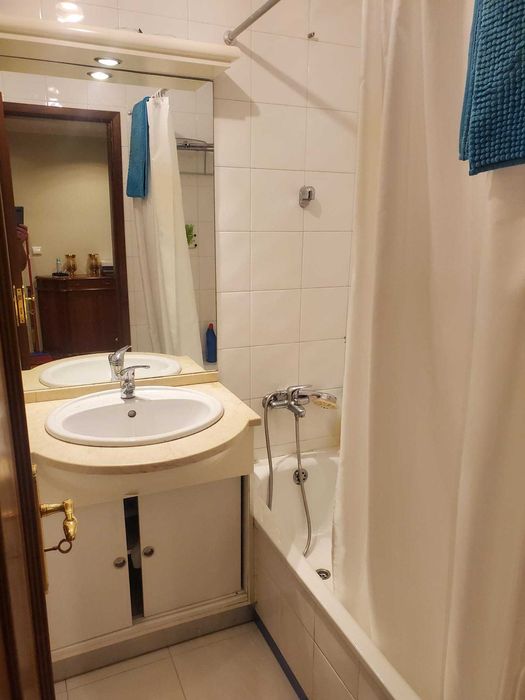 Quarto Solteiro na Amadora , junto ao Metro Amadora Este
