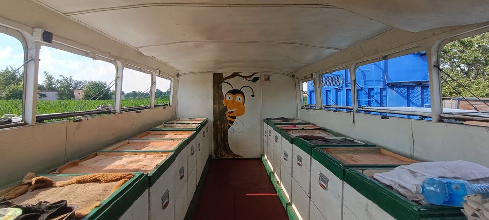 Продам бджолопавільон на 18 вуликів
