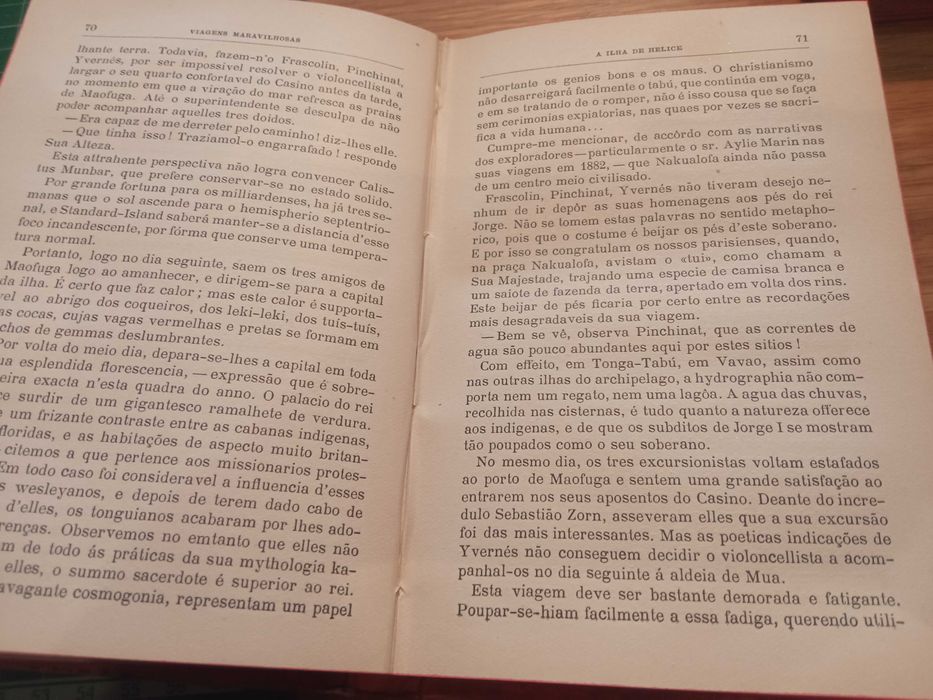 Livros Antigos JULIO VERNE - de coleção - em muito bom estado