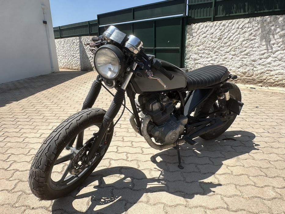 Honda CB 250 CAFE RACE