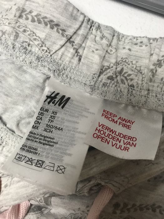 Szare urocze spodnie piżamowe z wysokim stanem we wzory H&M