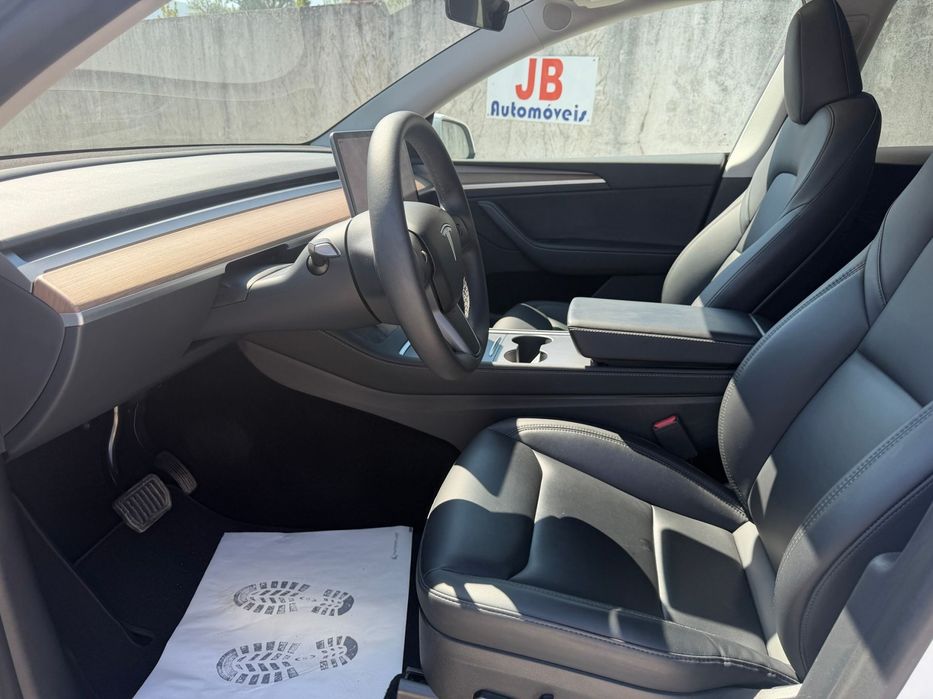 Tesla Model Y Long Range Dual Motor AWD
