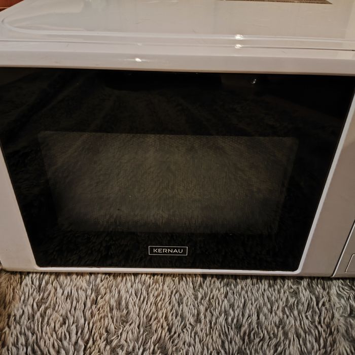 Biała mikrofalówka Kernau - dobry stan