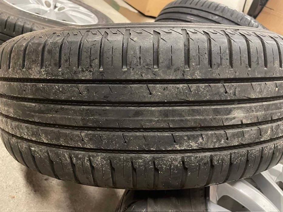 AMAROK VW , VW T5/T6 - 2020r doskonały stan 245/65/R17 - 5x120 rozstaw
