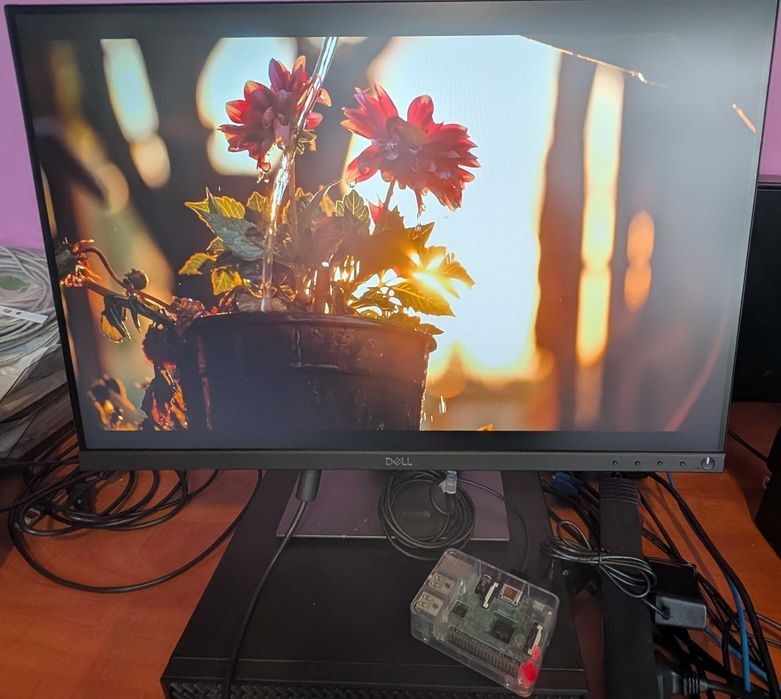 Raspberry Pi 2 Model B v1.1 + 8GB + nowy zasilacz 5.1V/3A