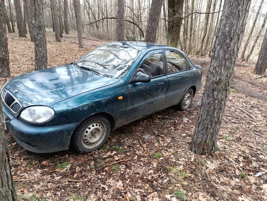 Daewoo Lanos.    .