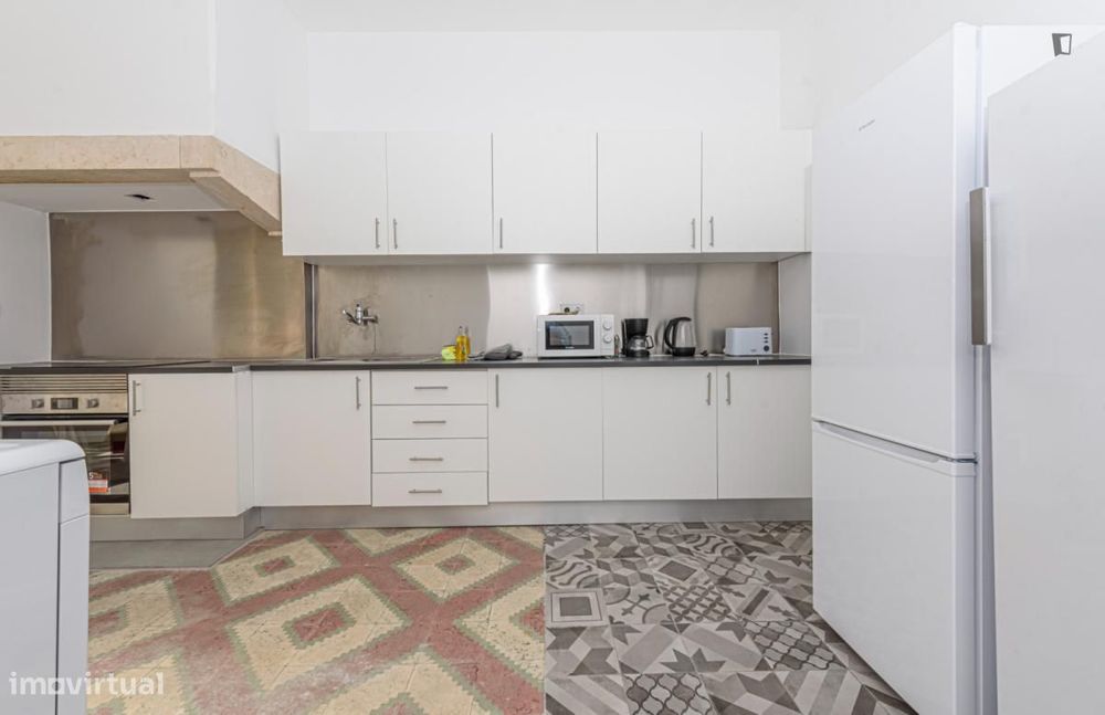 Quarto - localizado em Lapa Lisbon