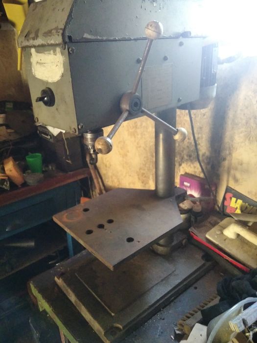 Продам свердлильний станок