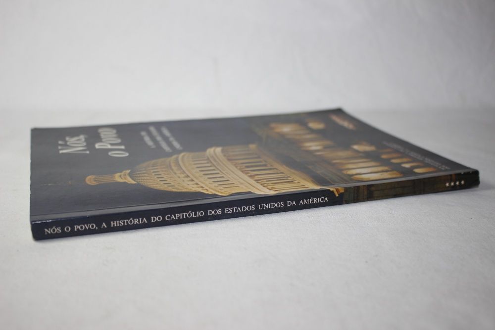 Livro - NÓS O POVO . A Historia do Capitólio dos E. U. América - 1968