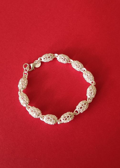 Srebrna ażurowa bransoletka