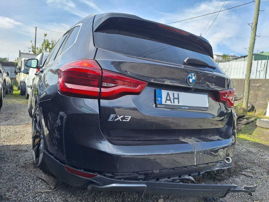 BMW iX3 (G08) Electric Elétrico 286 cv