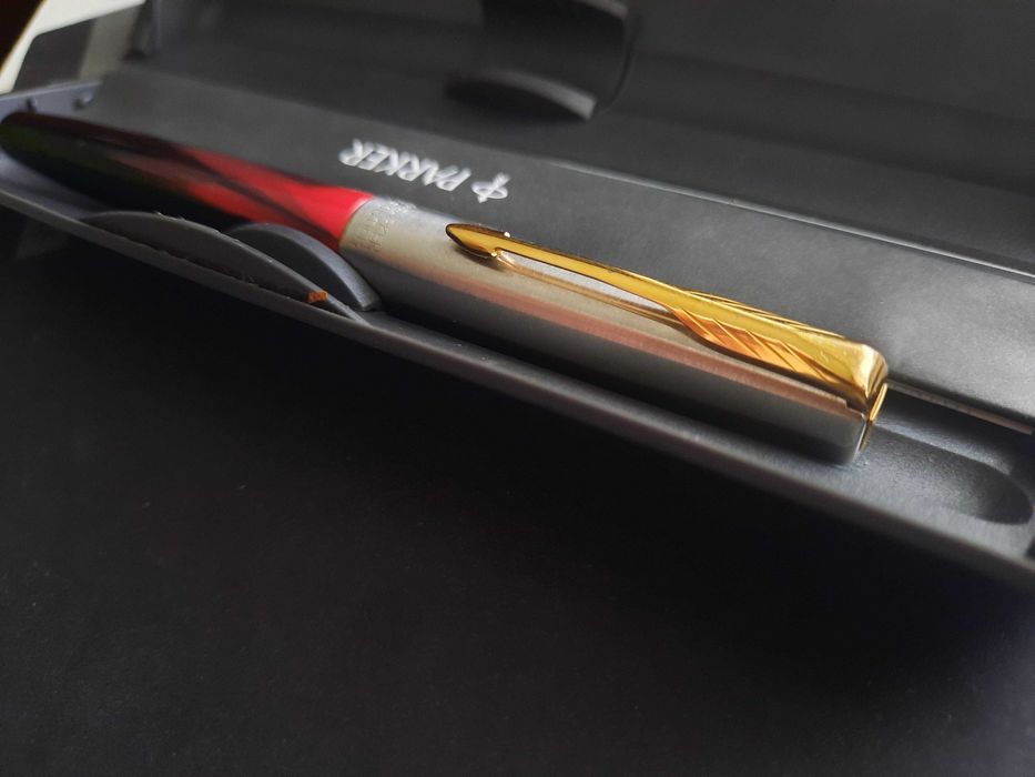 Caneta Parker com OURO como NOVA Lançada em 1996 e produzida até 2012
