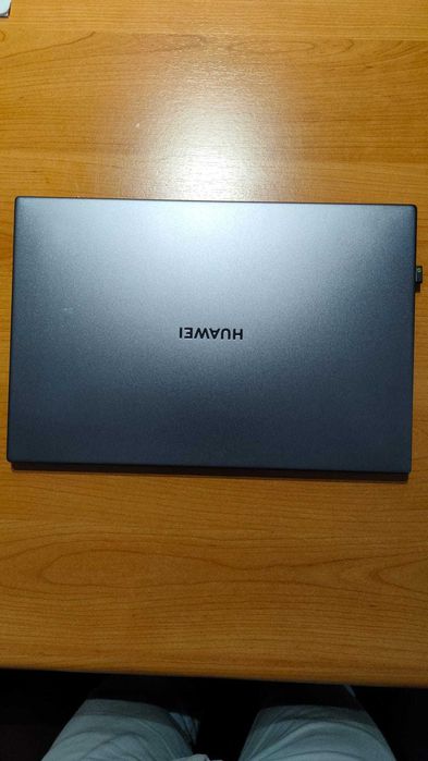 Huawei MateBook D14