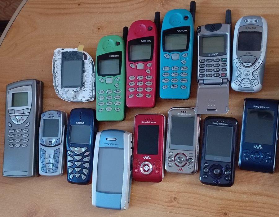 Nokia 7600 Nokia 6820 и др.