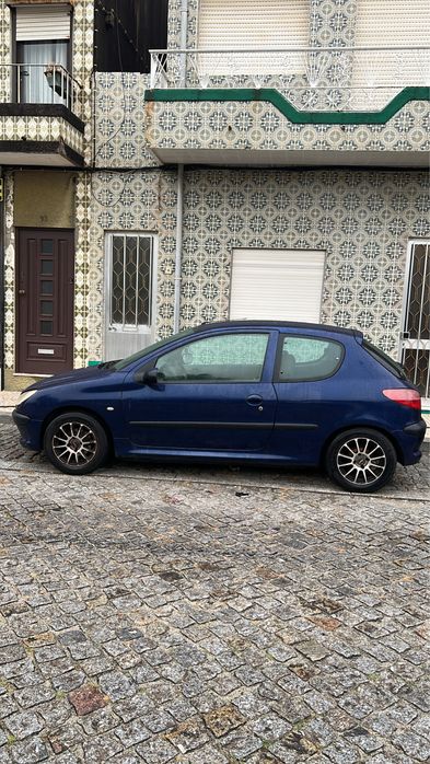 Peugot 206 2002 otimo carro