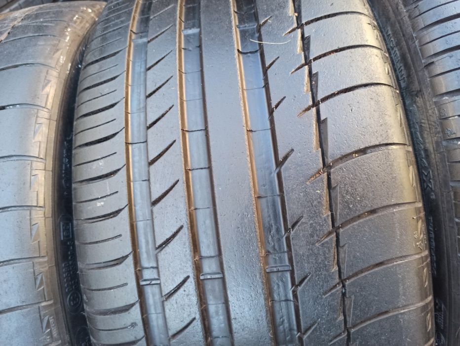 Летняя резина 235/35 R19 Michelin Pilot Sport 2