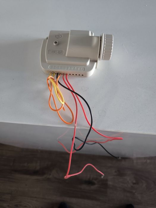 Programador e controlador valvulas de rega