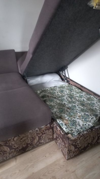 Продаж кутового дивану