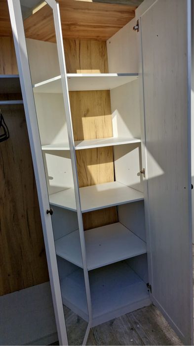 Szafa z lustrem 160x210
