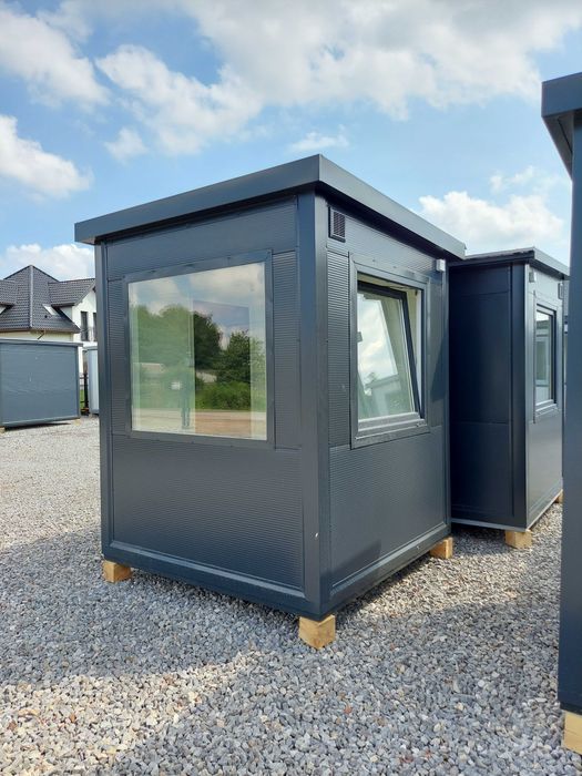 stróżówka portiernia budka parkingowa kabina pomieszczenie biurowe