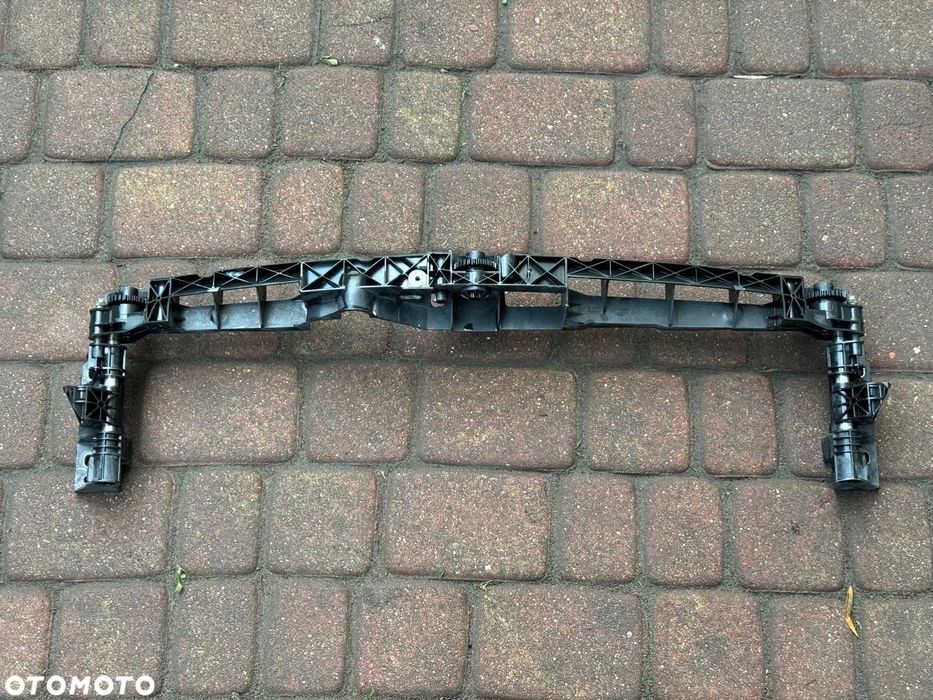 Mercedes E Klasa W212 Lift 12-16 Wzmocnienie Pas Przedni Przód