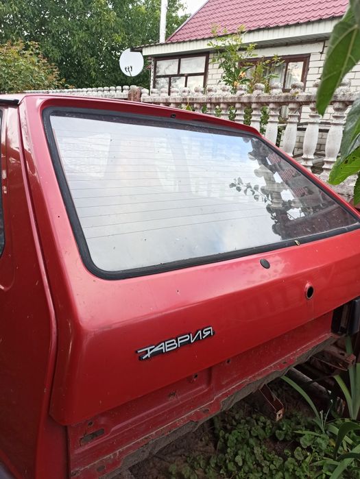 ЗАЗ   Таврія 0.9
