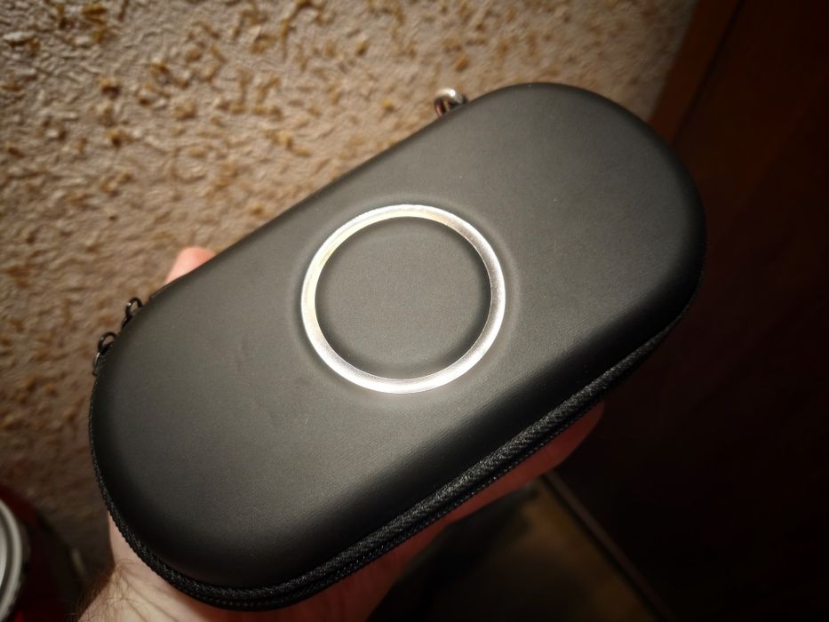 Портативная консоль Sony  PSP 2000