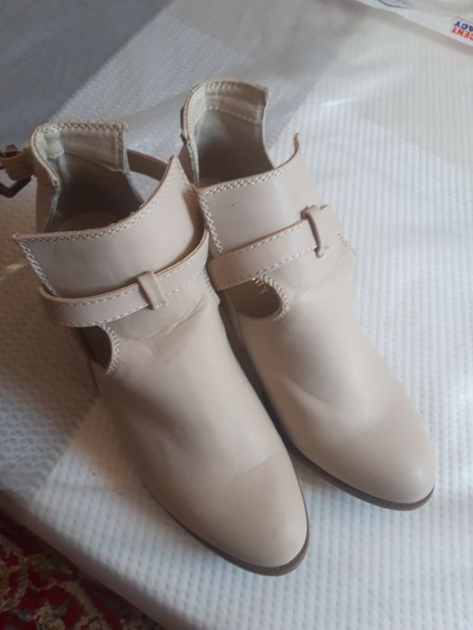 Wiosenne pantofle damskie