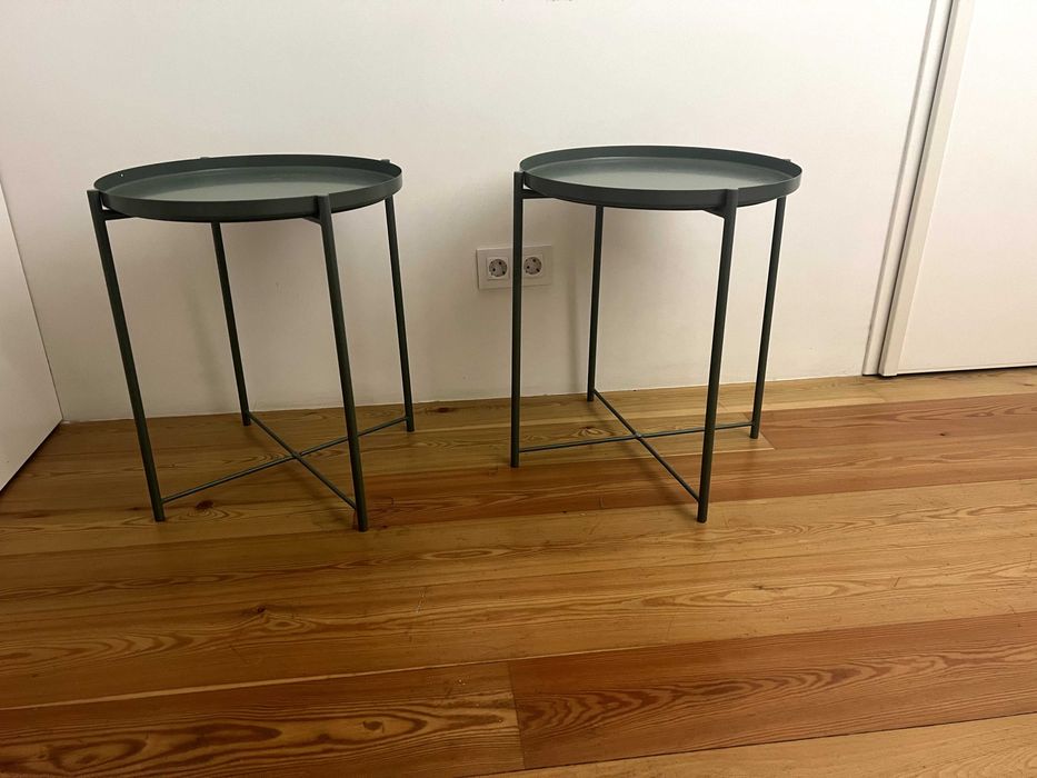 2 mesas Ikea GLADOM verdes (cor descontinuada) como novas