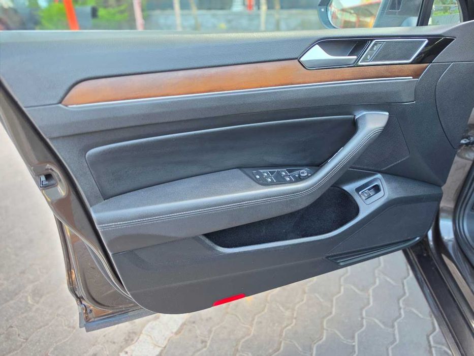 Volkswagen Passat 2018 VIN WVWZZZ3CZJE192610 фото оголошення 21 з 24