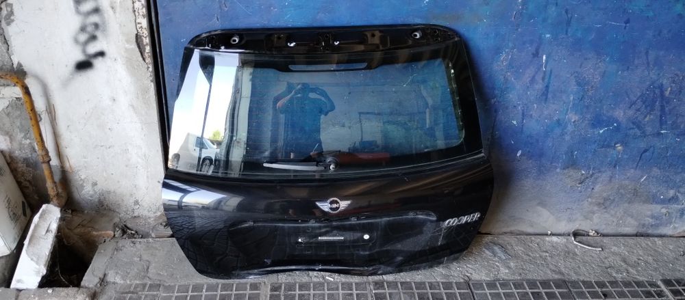 Стекло крышки багажника. Стікло. Mini cooper 1. R52..