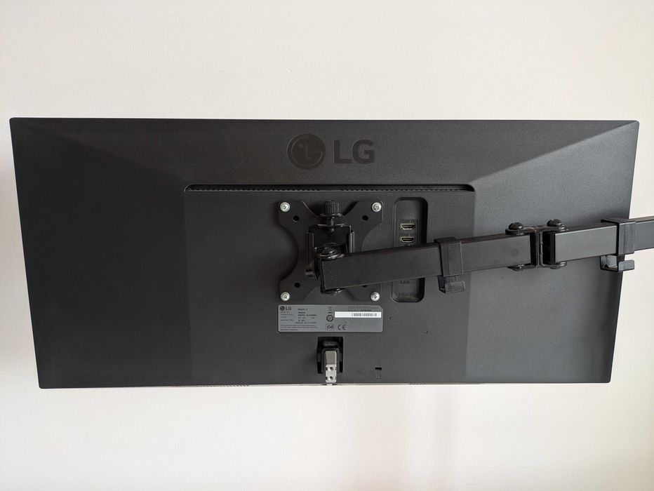 Vendo Monitor LG 29WL500 - Como Novo