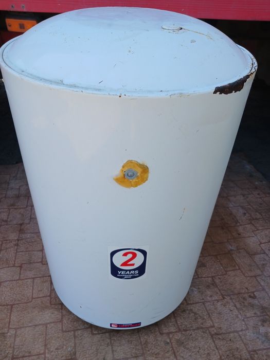 Бойлер(корпус)80л,стан на фото